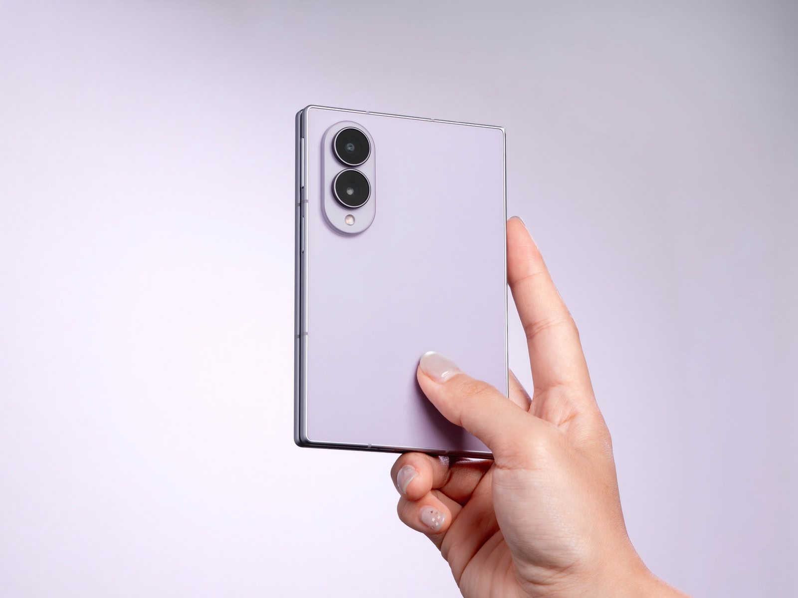 Продажи Samsung Galaxy Z Fold8 в Южной Корее выросли на 10% после анонса Apple iPhone Duo картинка Рост продаж Samsung Galaxy Z Fold8 в Корее | DGL.RU