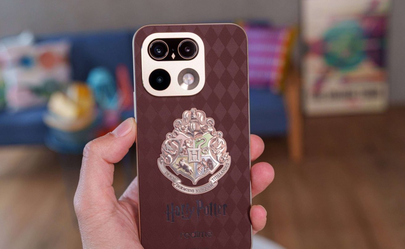 Realme 16 Pro Harry Potter Edition распаковка и практическое применение картинка Realme 16 Pro Harry Potter Edition распаковка и практическое применение