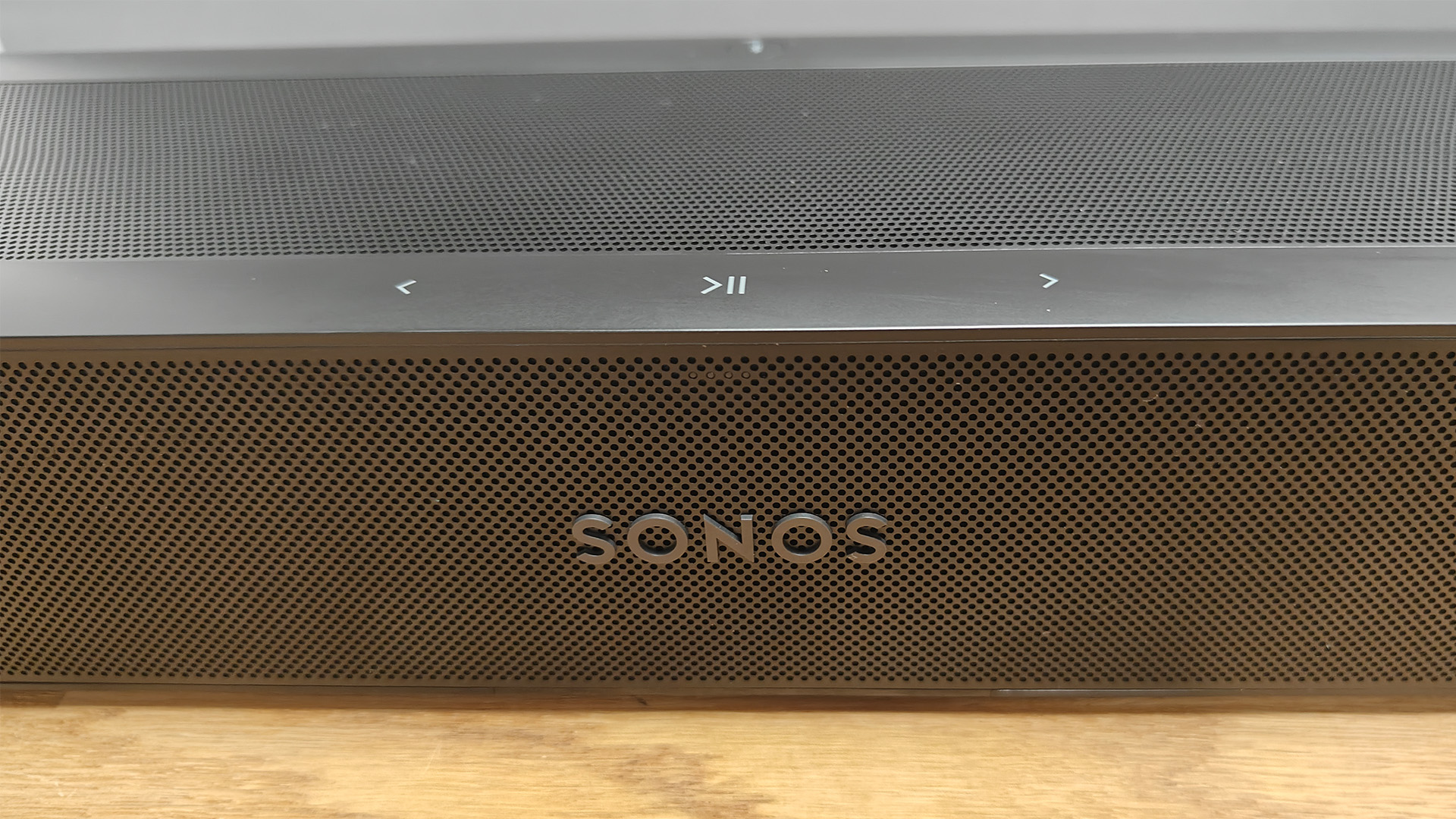 Обзор Sonos Beam Ultra - лучший компактный саундбар с Dolby Atmos картинка Саундбар Sonos Beam Ultra: обзор и тест звука | DGL.RU