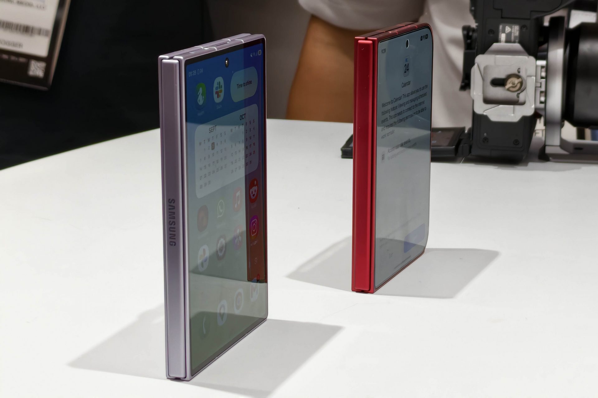 Складной смартфон Xiaomi 18 Fold: характеристики, дизайн и цены картинка Складной Xiaomi 18 Fold: параметры и дизайн | DGL.RU