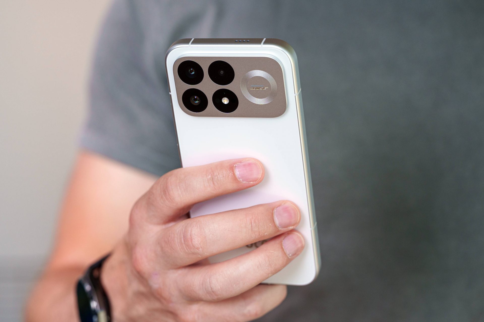 Смартфон Poco F9 Pro поступил на первые тесты: характеристики и цены картинка Смартфон Poco F9 Pro: характеристики и экран | DGL.RU