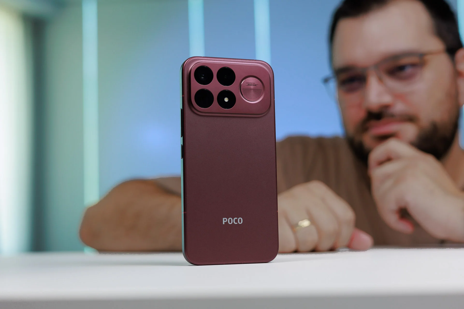 Обзор Poco F9 Ultra - я всерьёз задумалась о смене основного смартфона картинка Смартфон Poco F9 Ultra: 100 Вт и батарея 8050 мАч | DGL.RU