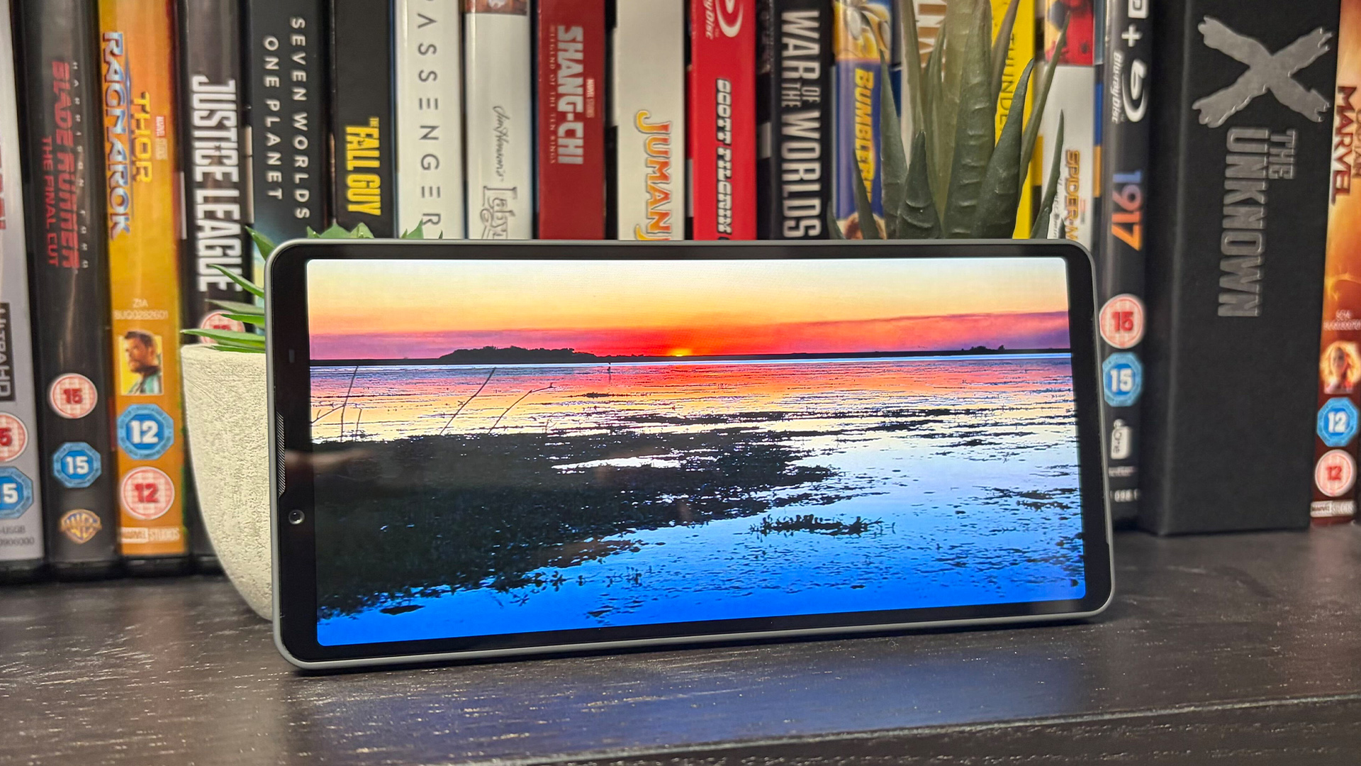 Обзор Sony Xperia 10 VIII - почти не изменился за год картинка Смартфон Sony Xperia 10 VIII: обзор, тест и цена | DGL.RU