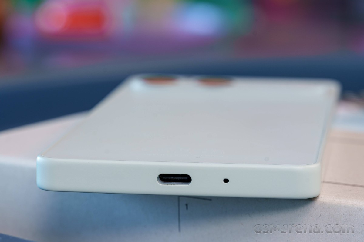 Обзор Sony Xperia 10 VIII - почти не изменился за год картинка Смартфон Sony Xperia 10 VIII: обзор, тест и цена | DGL.RU
