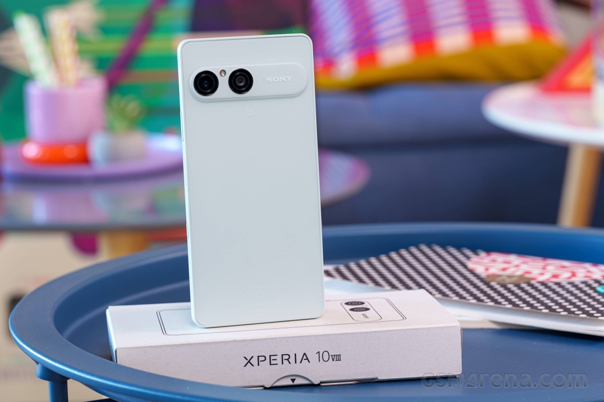 Обзор Sony Xperia 10 VIII - почти не изменился за год картинка Смартфон Sony Xperia 10 VIII: обзор, тест и цена | DGL.RU