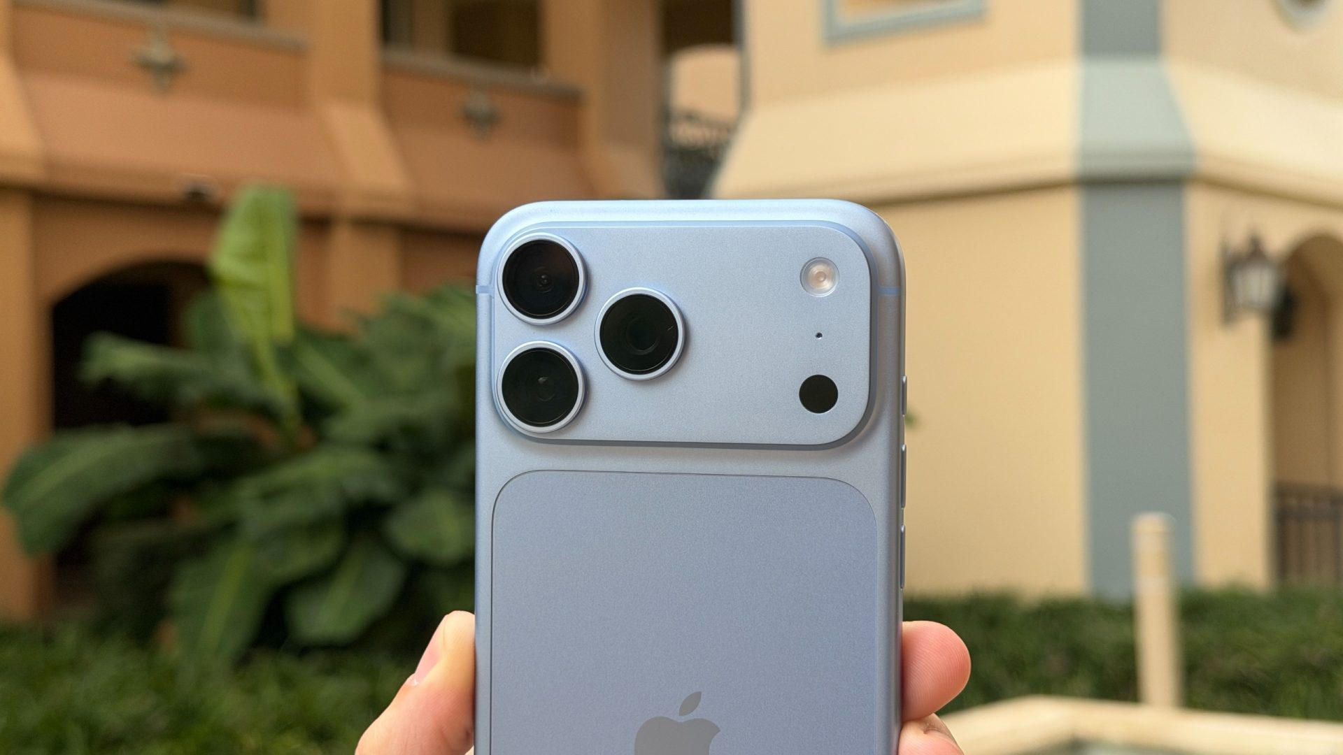 Я провела неделю с iPhone 18 Pro и 18 Pro Max — и они лучшие во всех отношениях картинка Смартфоны Apple iPhone 18 Pro и 18 Pro Max | DGL.RU