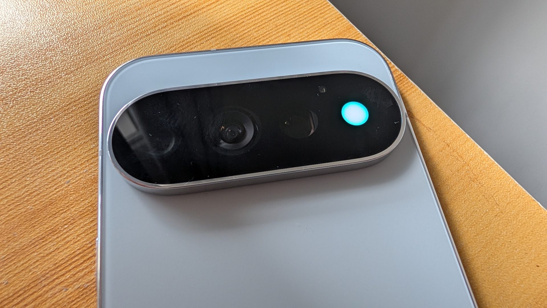 Смартфоны Google Pixel 10 и Pixel 11 получили умную сводку о расходе заряда аккумулятора фото