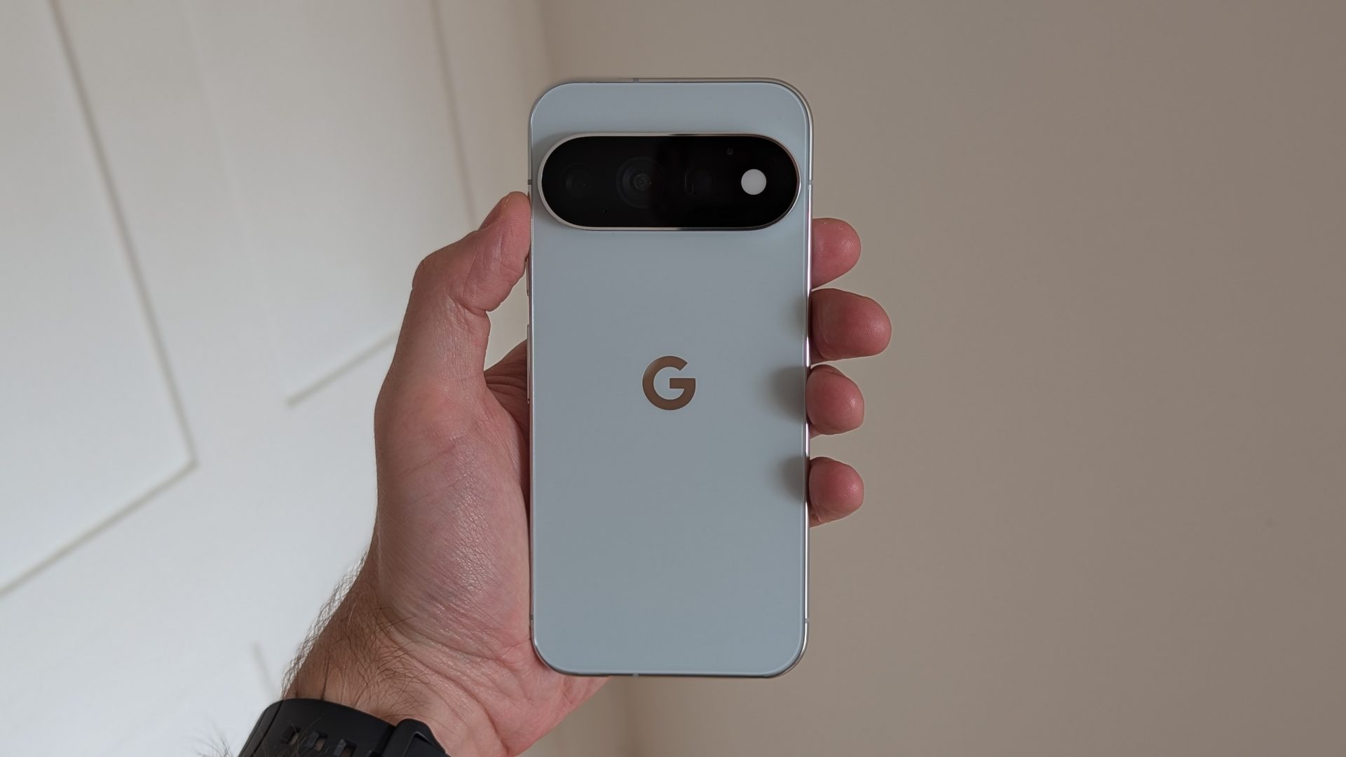 Google Pixel 10 и 11 получили ИИ-сводку батареи | DGL.RU