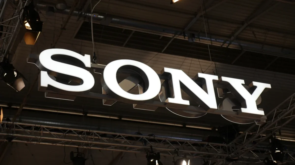 Sony выпустила обновление до Android 17 для пяти смартфонов линейки Xperia