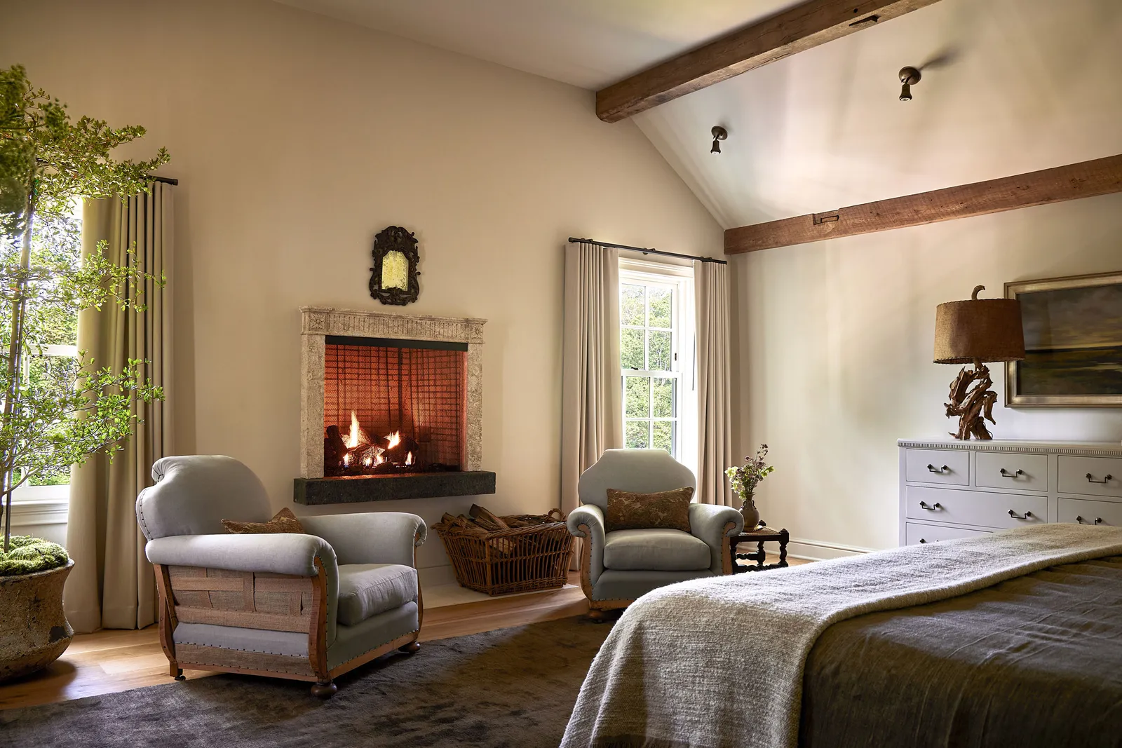 Анатомия комнаты: изысканная спальня от Becca Interiors