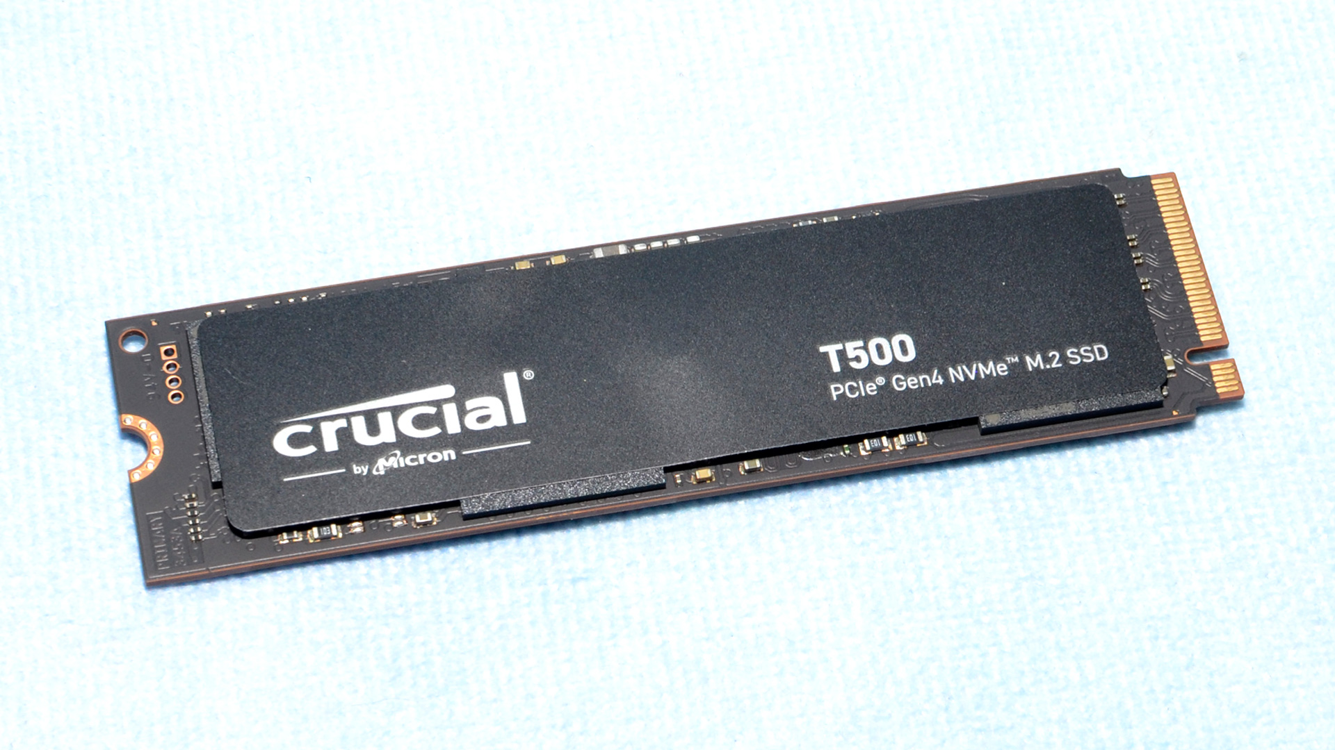 Лучшие SSD-накопители 2026 года: от сверхбыстрых M.2 NVMe до бюджетных SATA картинка SSD-накопители 2026 года: топ для игр | DGL.RU