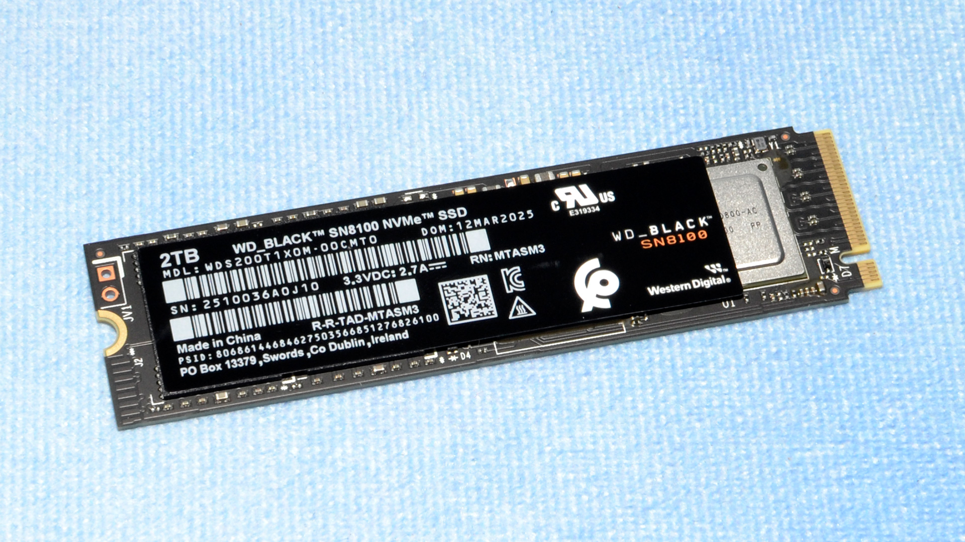 Лучшие SSD-накопители 2026 года: от сверхбыстрых M.2 NVMe до бюджетных SATA картинка SSD-накопители 2026 года: топ для игр | DGL.RU
