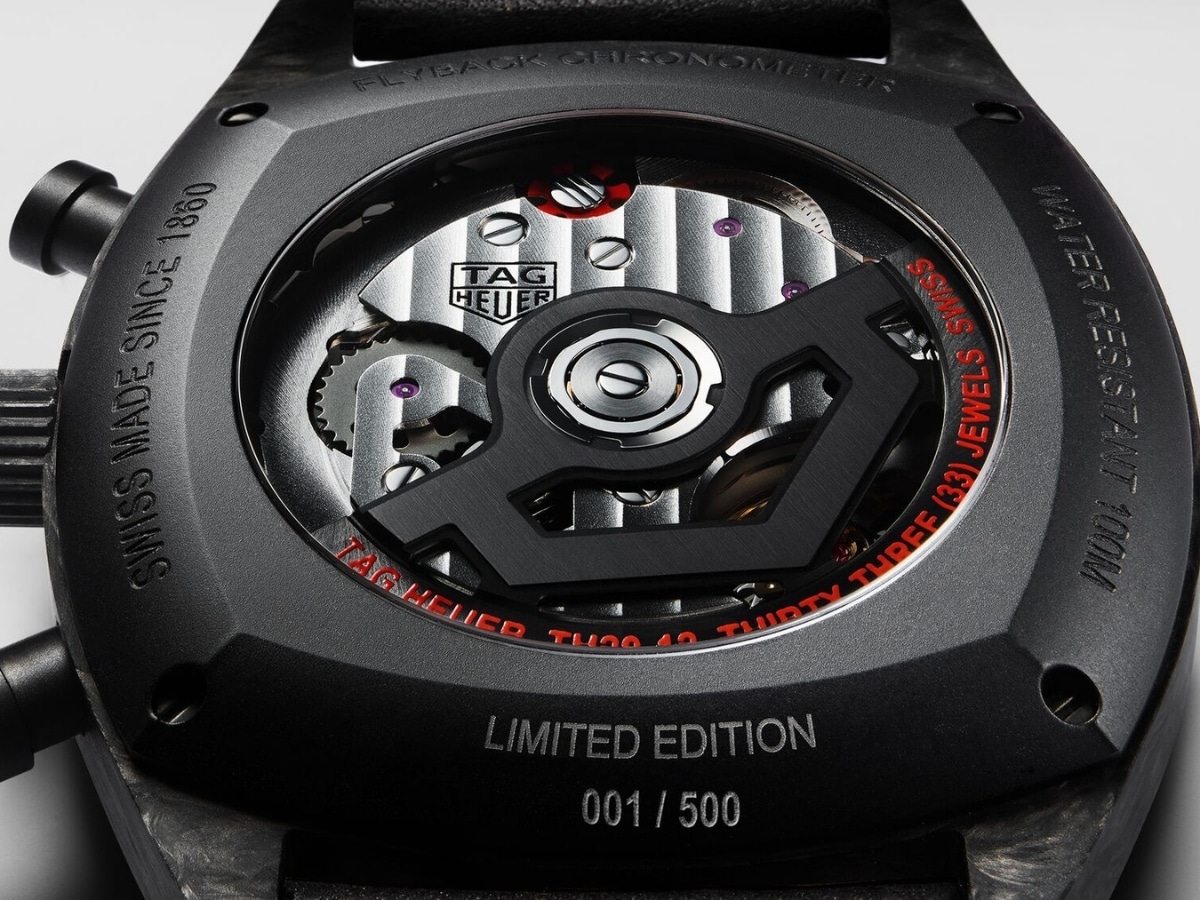TAG Heuer представила лимитированный хронограф Monza Flyback в корпусе из кованого карбона картинка Хронограф TAG Heuer Monza Flyback из карбона | DGL.RU
