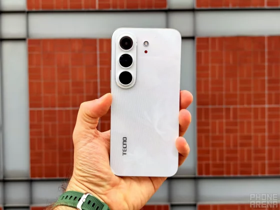 Смартфон Tecno: прототип без рамок экрана | DGL.RU
