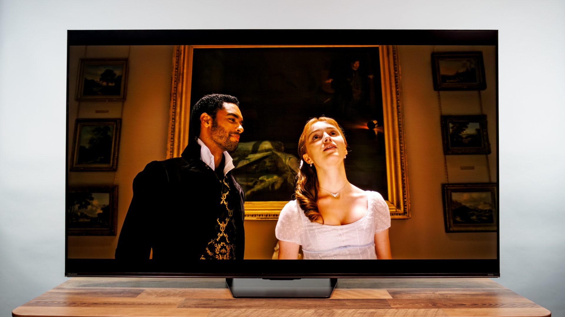 Обзор Hisense U7SG ULED - великолепная цветопередача и удивительно мощный звук картинка Телевизор Hisense U7SG: полный обзор Mini-LED | DGL.RU