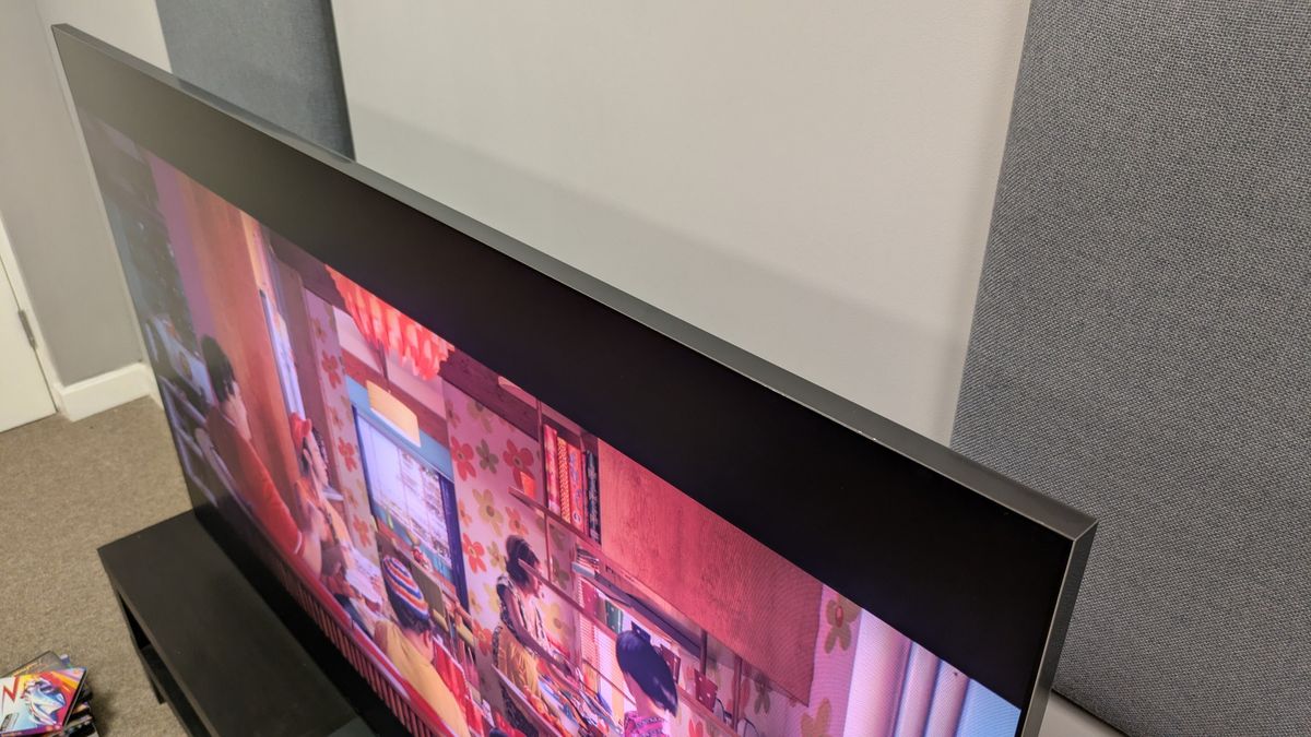 Обзор Samsung R95H — демонстрирует огромный потенциал RGB картинка Телевизор Samsung R95H: обзор Micro RGB для игр | DGL.RU