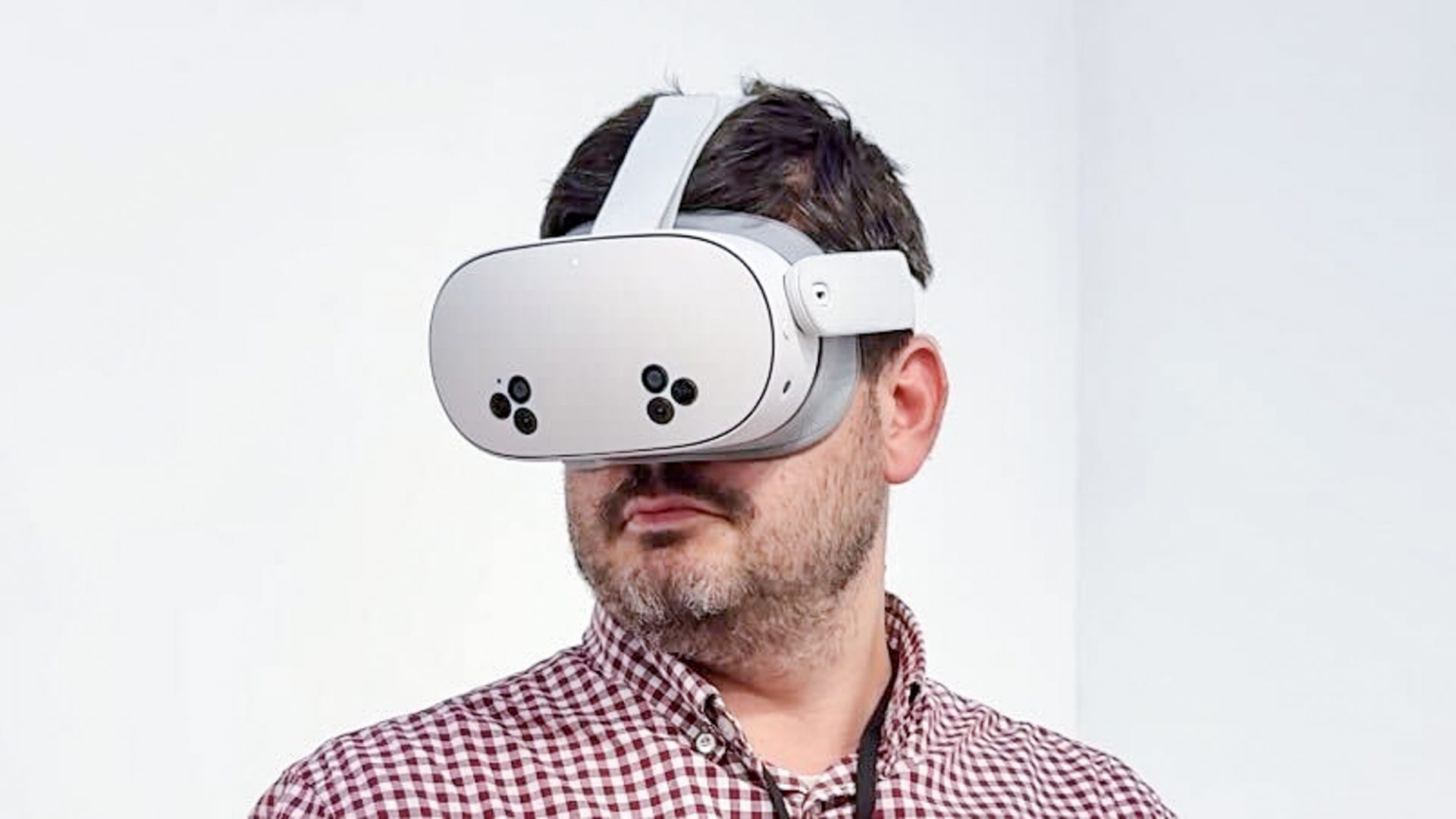 Топ-5 лучших VR-гарнитур, которые стоит купить в 2026 году картинка VR-гарнитура: что купить в 2026 году | DGL.RU