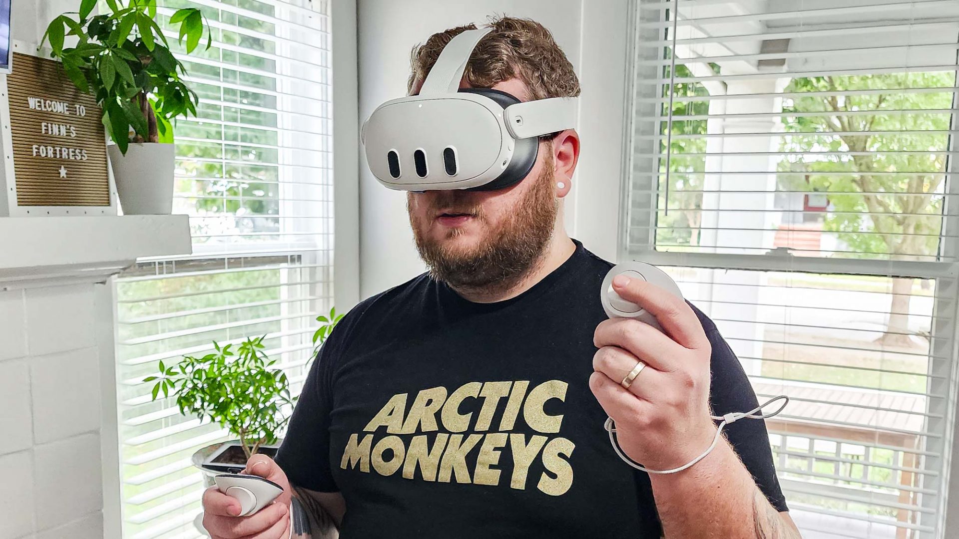 Топ-5 лучших VR-гарнитур, которые стоит купить в 2026 году картинка VR-гарнитура: что купить в 2026 году | DGL.RU