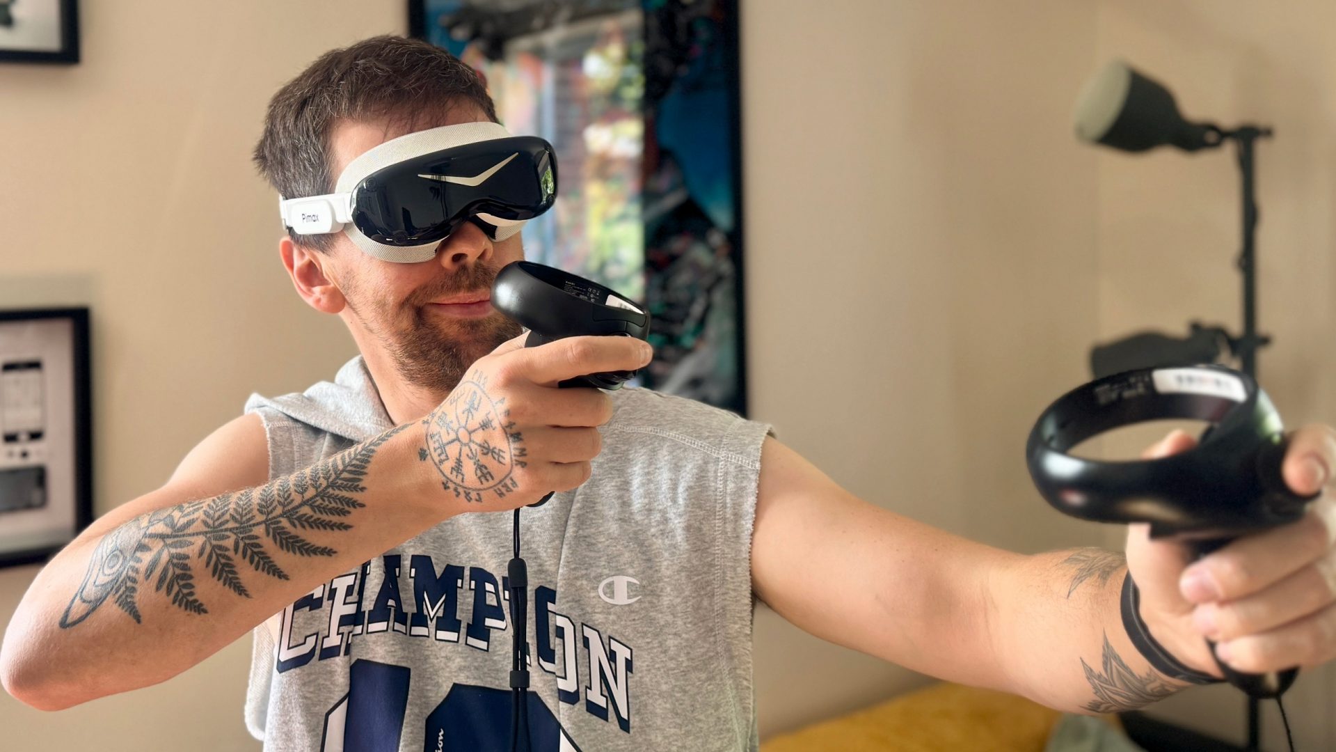 Топ-5 лучших VR-гарнитур, которые стоит купить в 2026 году картинка VR-гарнитура: что купить в 2026 году | DGL.RU