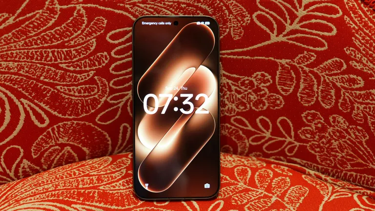 Экран с защитой от шпионов: новый флагман Xiaomi бросает вызов Samsung картинка Xiaomi 18 Pro поступит в международную продажу в этом году