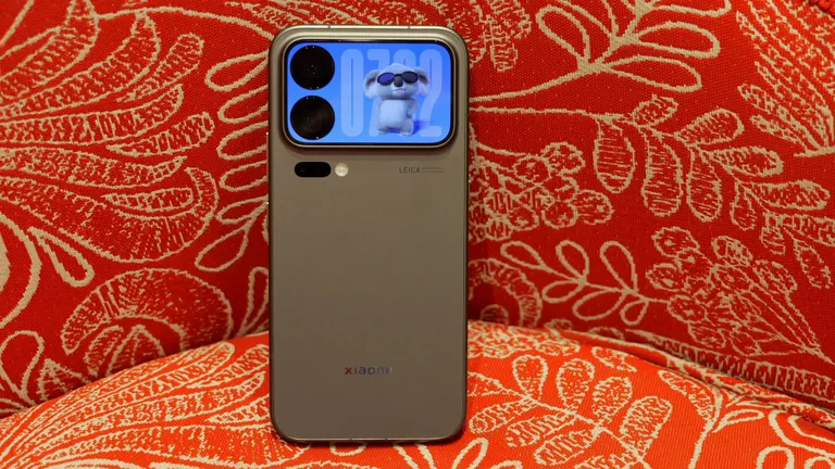 Экран с защитой от шпионов: новый флагман Xiaomi бросает вызов Samsung картинка Xiaomi 18 Pro поступит в международную продажу в этом году