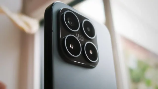 Утечка информации о Xiaomi 18: Идеальный компактный камерофон? Утечка информации о Xiaomi 18: Идеальный компактный камерофон?