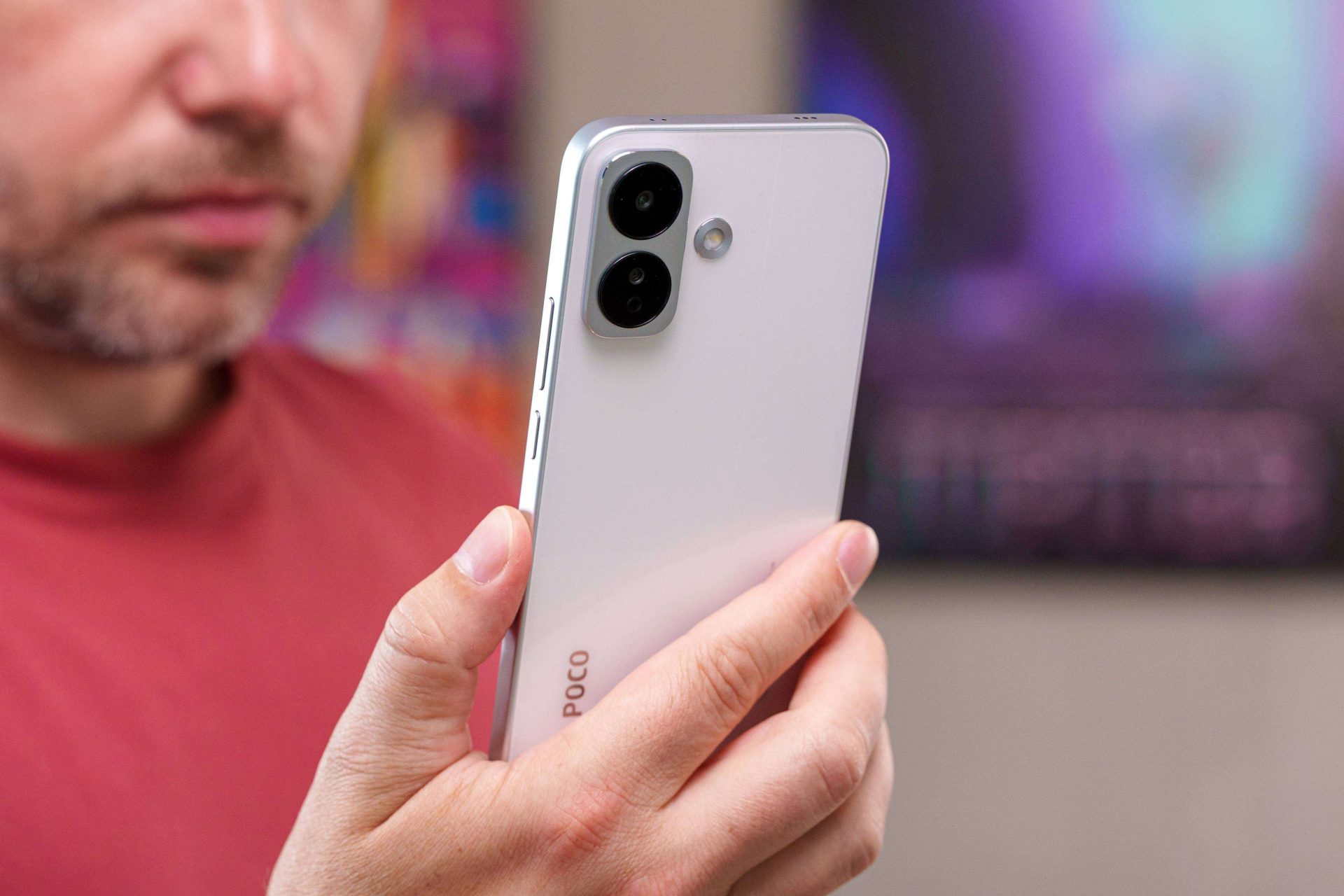 Xiaomi представила смартфон Poco X8 с аккумулятором емкостью более 8000 мАч картинка Смартфон Xiaomi Poco X8: батарея 8340 мАч | DGL.RU