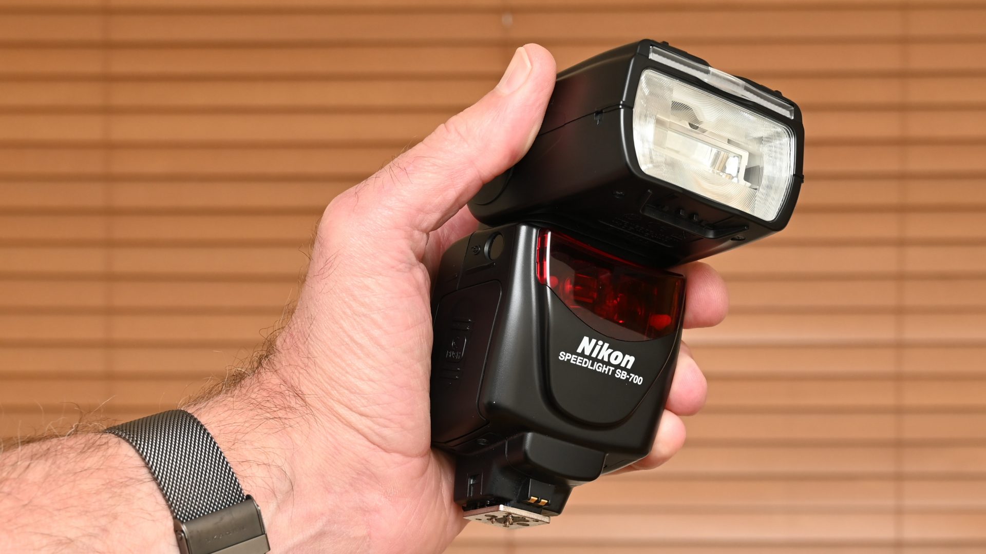 Лучшие фотовспышки Nikon в 2026 году картинка Лучшая фотовспышка Nikon в 2026 году