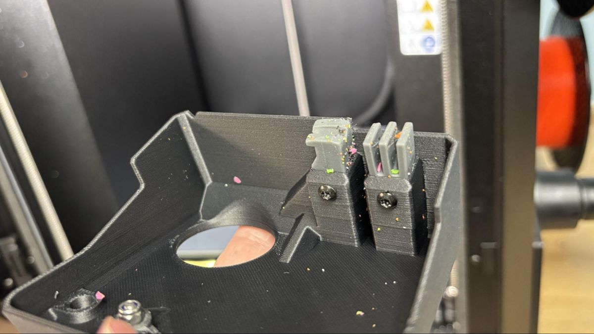 3D-принтер Prusa CORE One+ INDX: система быстрой смены инструментов картинка Prusa CORE One+ INDX: характеристики и тесты | DGL.RU