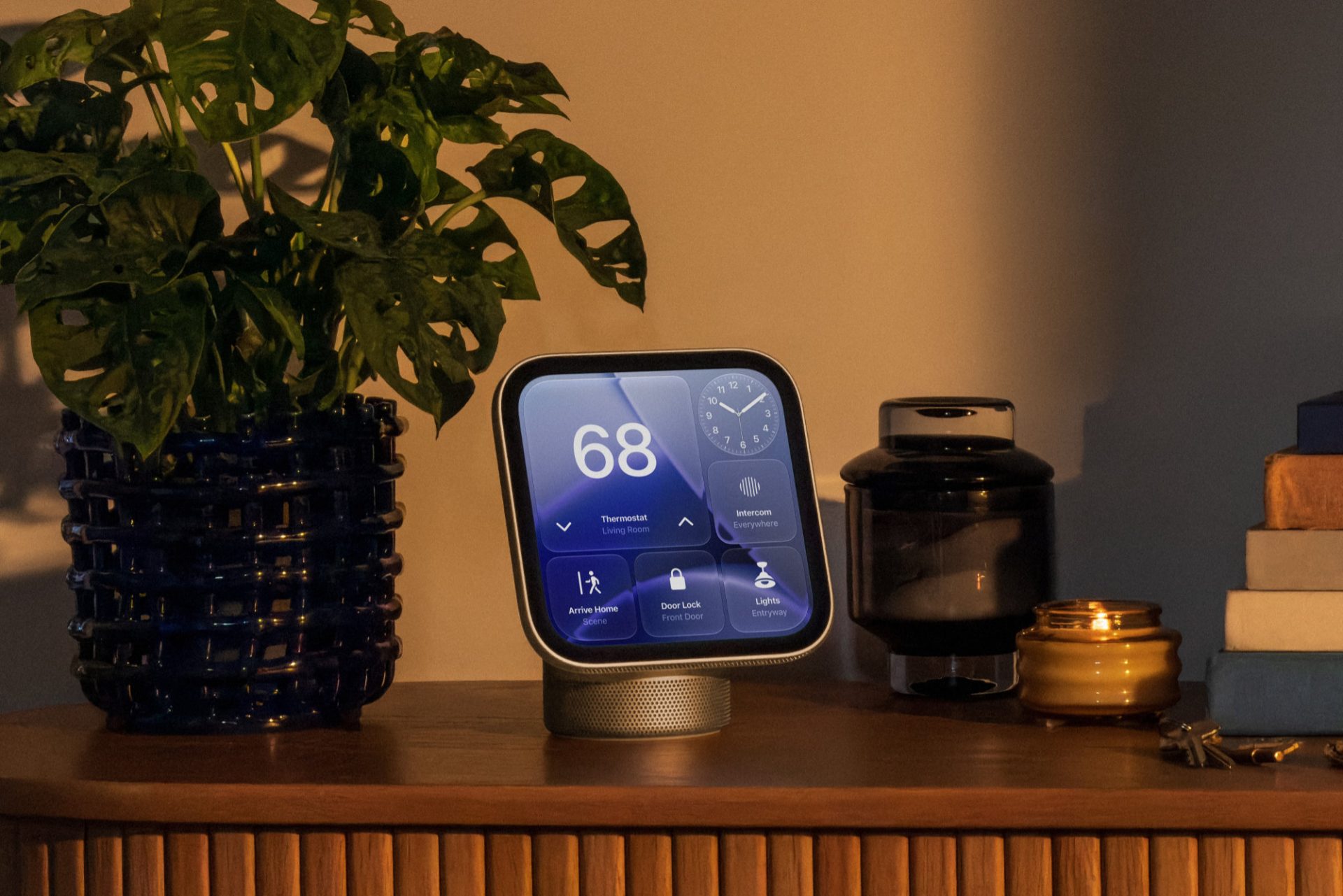Apple представила умный дисплей HomeView с чипом A18 и распознаванием лиц картинка Умный дисплей Apple HomeView на базе чипа A18 | DGL.RU