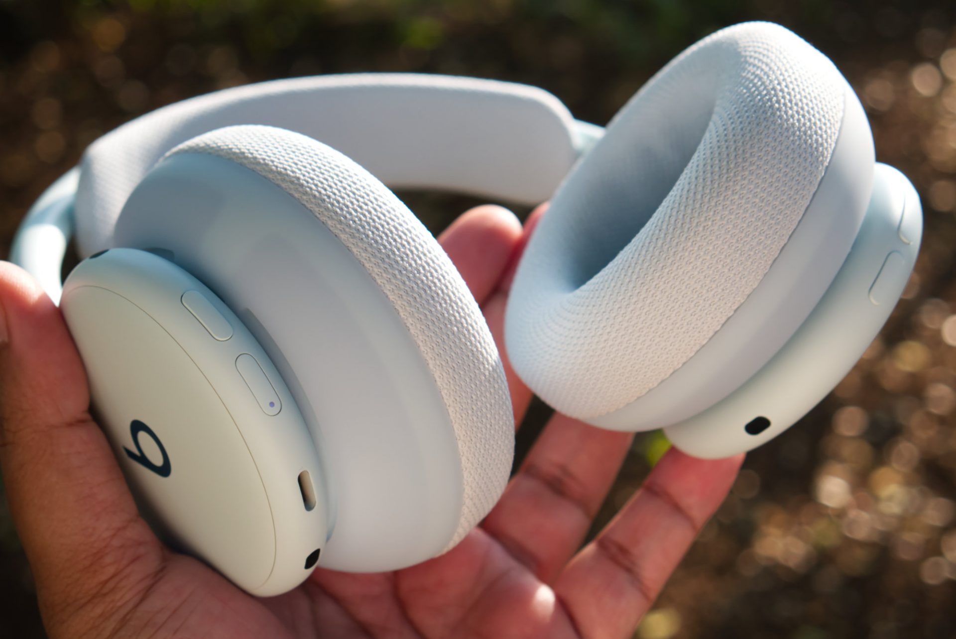 Беспроводные наушники Beats 360: подробный тест и сравнение с AirPods Max 2 картинка Обзор Beats 360: сравнение с AirPods Max 2 | DGL.RU