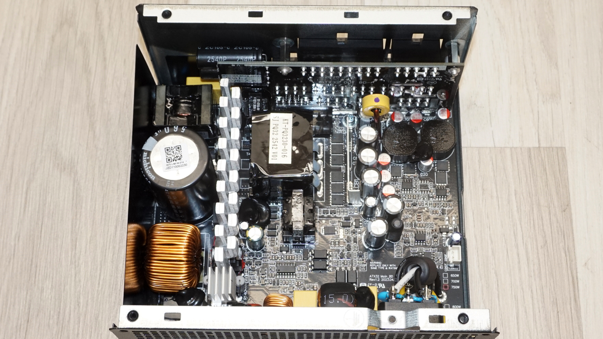 Блок питания Thermalright TR-KG750 | DGL.RU