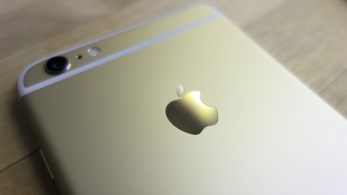 Смартфоны Apple iPhone 6 и 6 Plus 2014 года: запуск Apple Pay и скандал «Бендгейт»