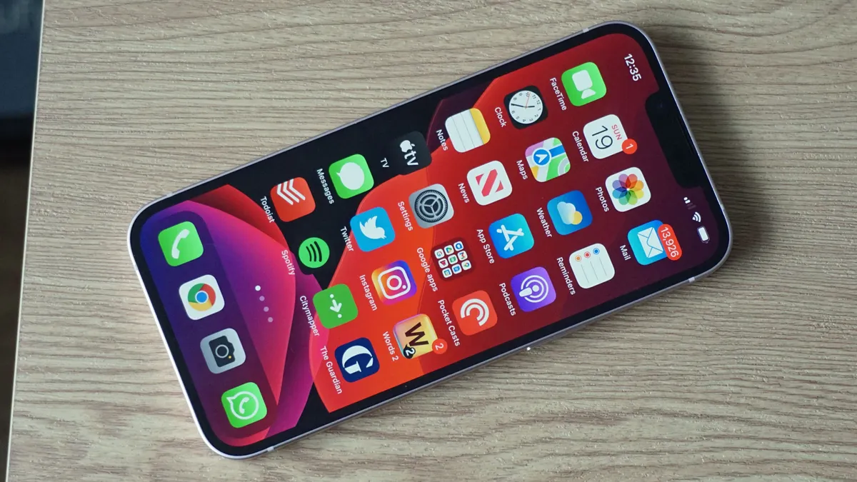 Смартфоны Apple iPhone 13 2021 года: триумф ProMotion 120 Гц и прорыв в автономности картинка Смартфоны Apple iPhone 13 2021 года: триумф ProMotion 120 Гц и прорыв в автономности фото