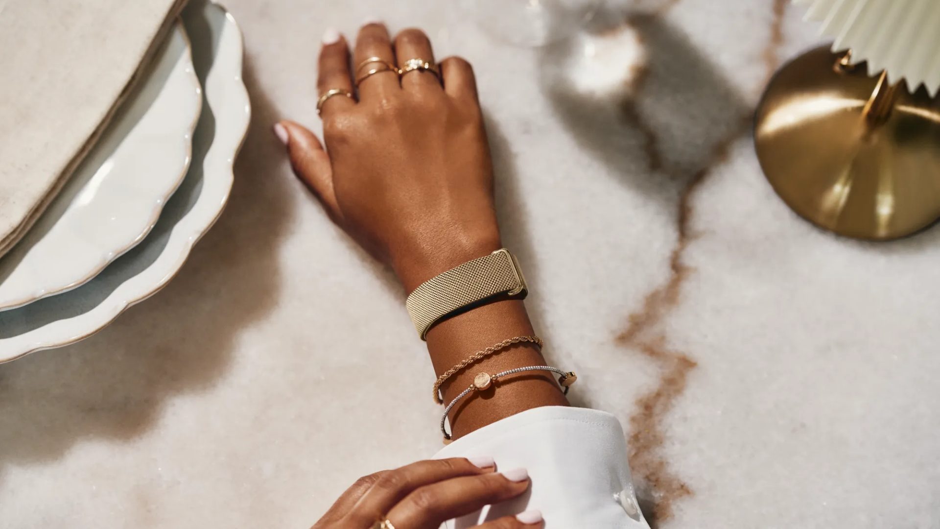 Фитнес-трекер Fitbit Air получил металлический браслет и масштабное обновление системы картинка Фитнес-трекер Fitbit Air: детали обновления | DGL.RU