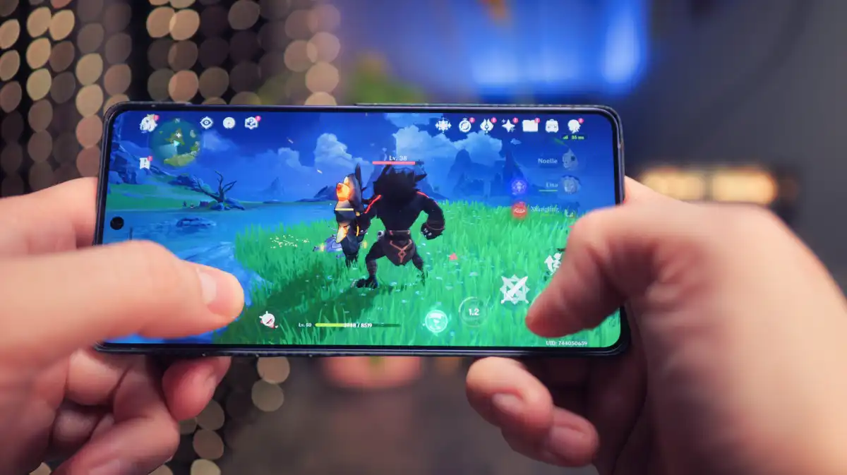 Благодаря обновленному дисплею Galaxy S27 вам захочется избавиться от своего S26