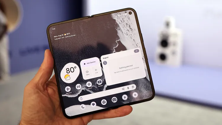 Google Pixel 11 Pro Fold: чистая Android-экосистема, но только параллельный импорт