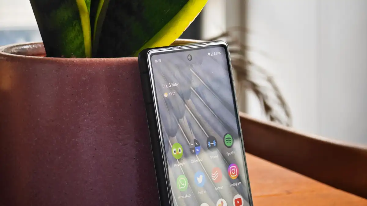 Смартфоны Google Pixel: от первой модели до 12 | DGL.RU