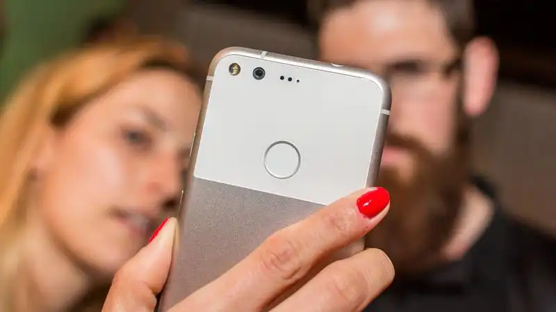Смартфоны Google Pixel: от первой модели до 12 | DGL.RU