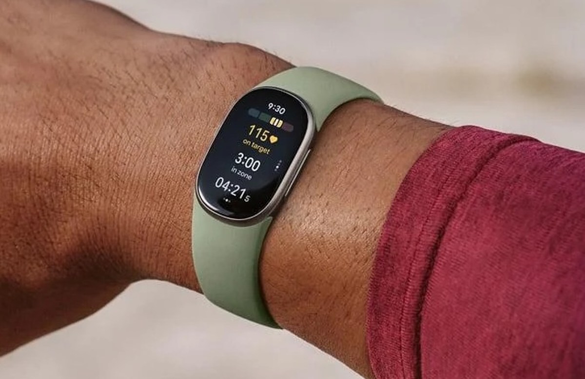 Fitbit Edge: все, что нужно знать о новом носимом устройстве от Google картинка Fitbit Edge: все, что нужно знать о новом носимом устройстве от Google