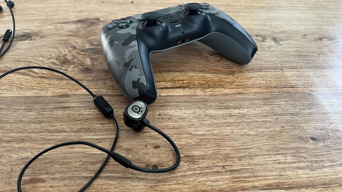 Лучшие игровые наушники 2026 года: захватывающий звук от Sony и SteelSeries картинка Игровые наушники 2026 года: обзор и тест | DGL.RU