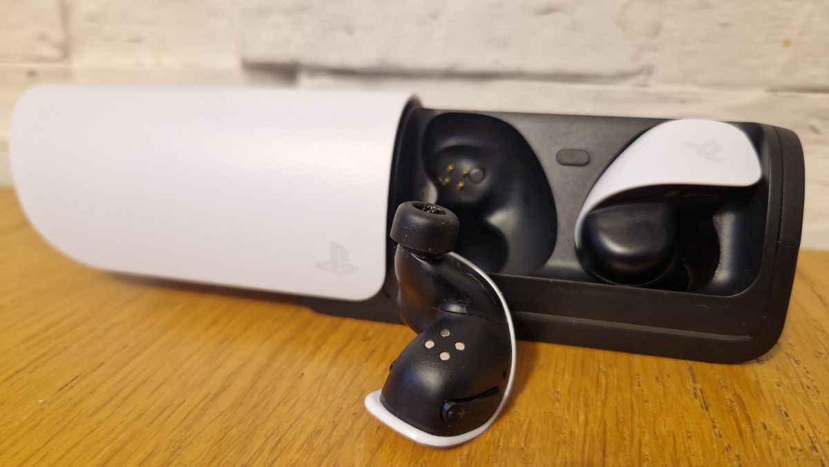 Лучшие игровые наушники 2026 года: захватывающий звук от Sony и SteelSeries картинка Игровые наушники 2026 года: обзор и тест | DGL.RU