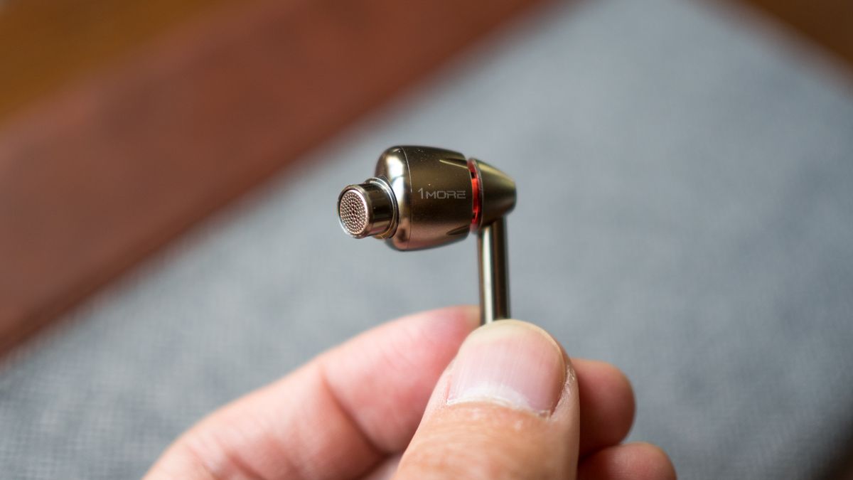 Лучшие игровые наушники 2026 года: захватывающий звук от Sony и SteelSeries картинка Игровые наушники 2026 года: обзор и тест | DGL.RU