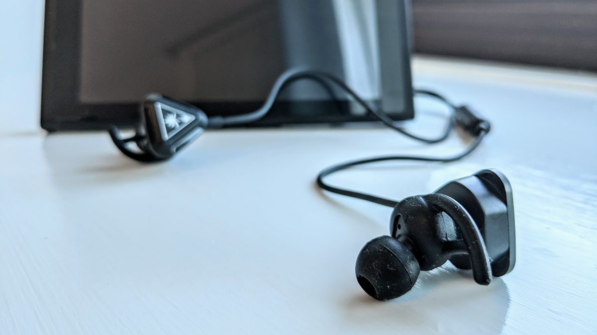 Лучшие игровые наушники 2026 года: захватывающий звук от Sony и SteelSeries картинка Игровые наушники 2026 года: обзор и тест | DGL.RU