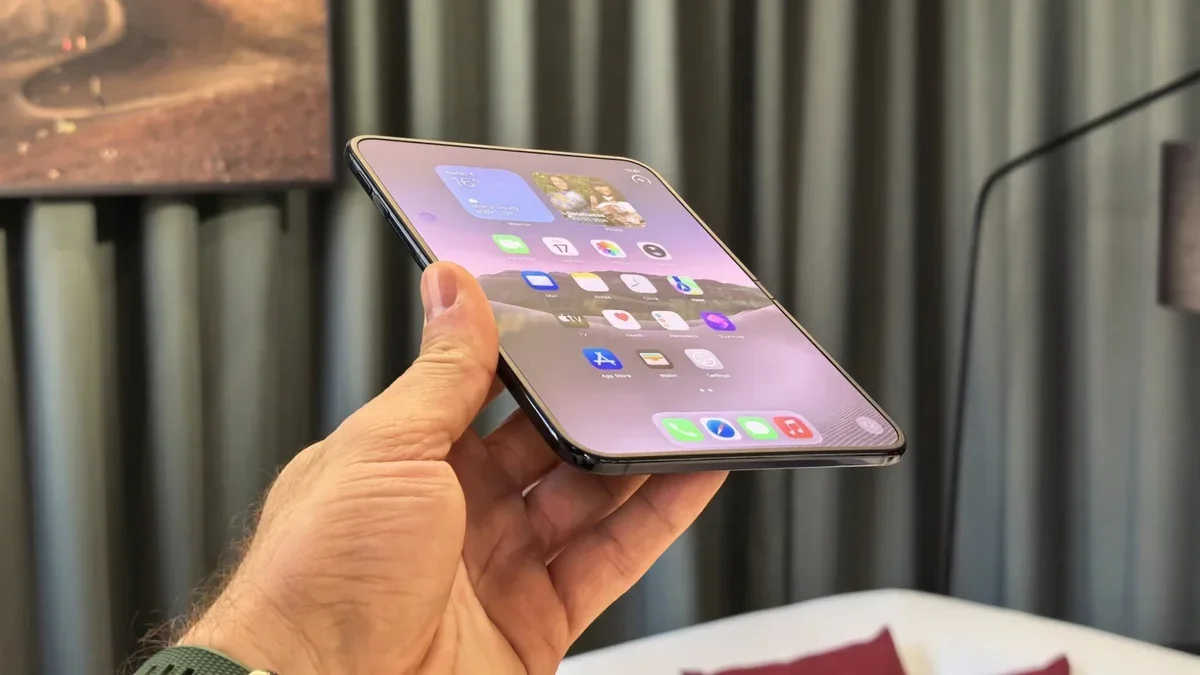 Первые пользователи сообщают о выцветании краски iPhone 18 Pro картинка Проблемы с выцветанием краски iPhone 18 Pro Burgundy, о которых сообщают некоторые первые пользователи