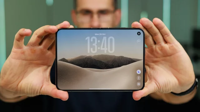 Apple нарушает молчание по поводу проблемы с трещинами на экране iPhone Duo Apple нарушает молчание по поводу проблемы с трещинами на экране iPhone Duo