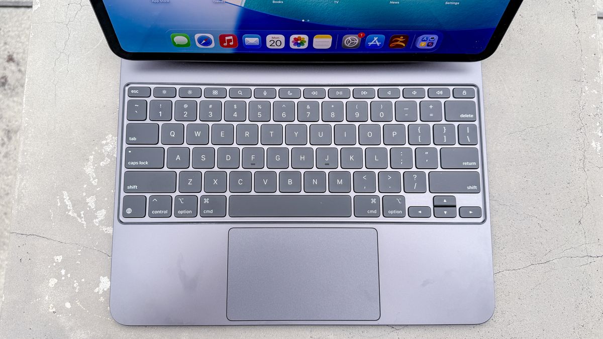 Лучшие клавиатуры для iPad 2026 года: топ-5 чехлов для печати и защиты картинка Клавиатура для iPad: 5 моделей на 2026 год | DGL.RU