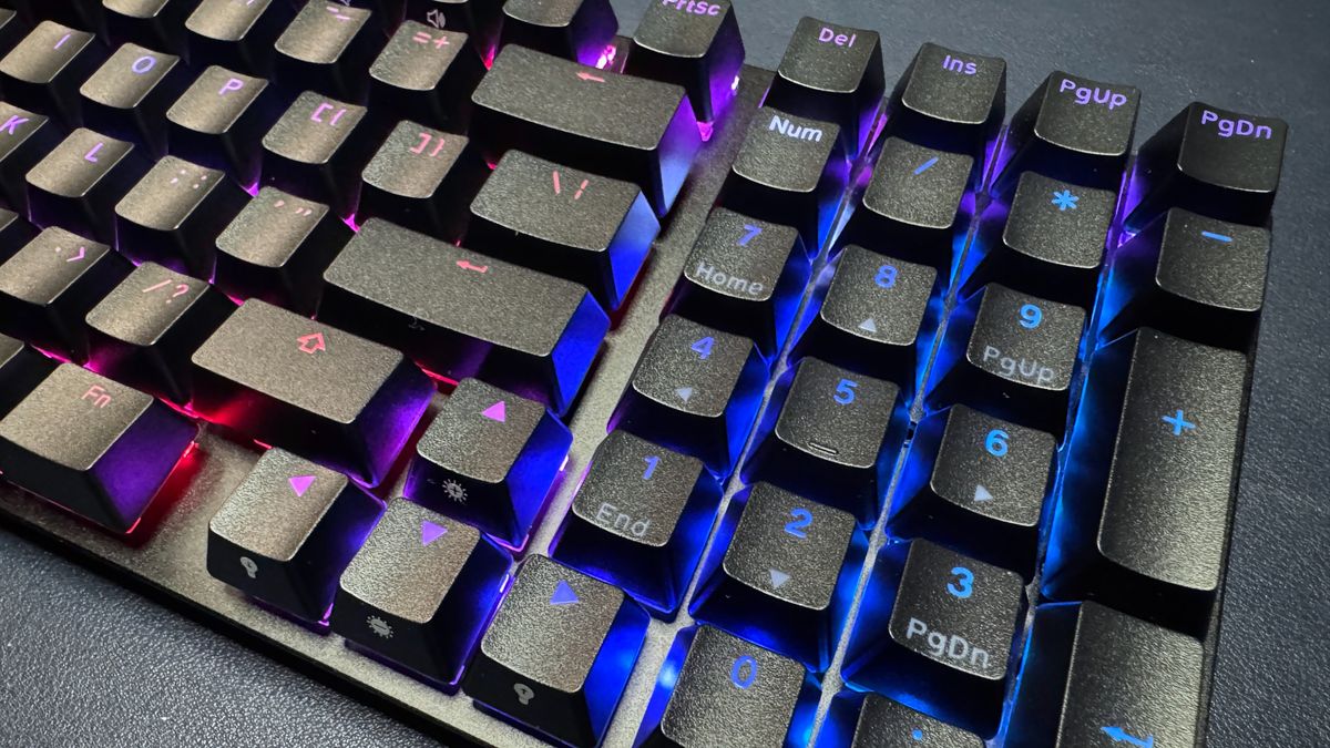 Обзор GMMK Eternal: поместится везде, звучит отлично картинка Обзор GMMK Eternal: поместится везде, звучит отлично фото