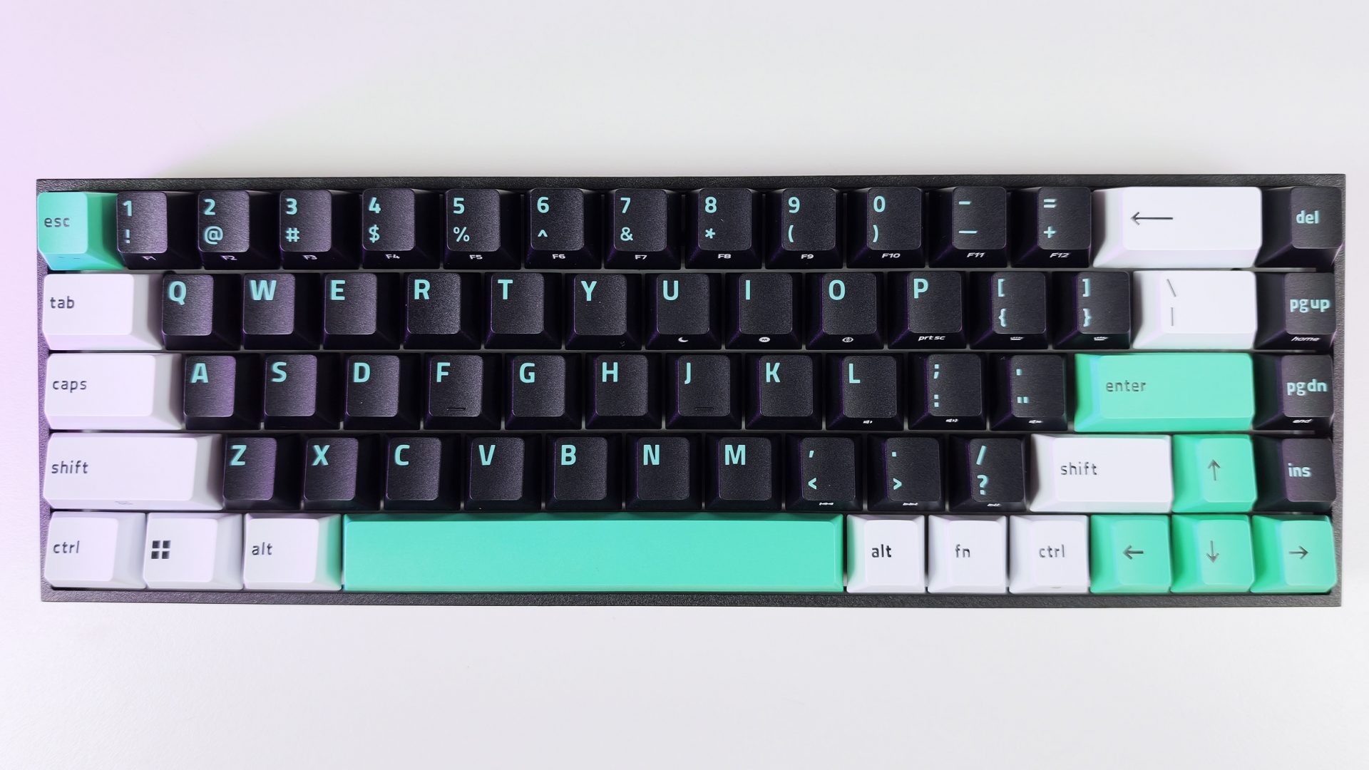 Обзор Razer Reclusa X Mini 65% - игровая клавиатура для энтузиастов картинка Клавиатура Razer Reclusa X Mini 65%: обзор | DGL.RU