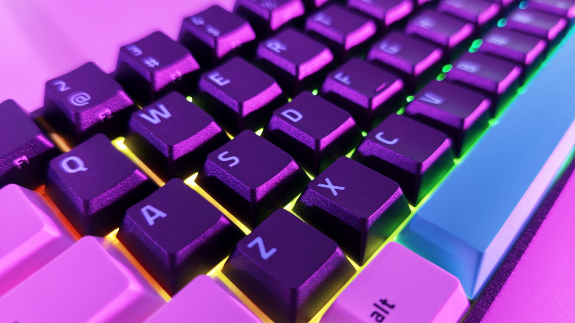 Обзор Razer Reclusa X Mini 65% - игровая клавиатура для энтузиастов картинка Обзор Razer Reclusa X Mini 65% - игровая клавиатура для энтузиастов фото